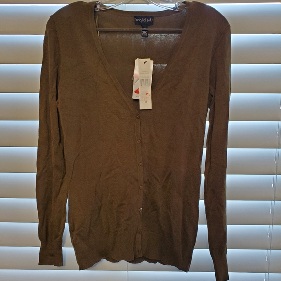 TALL V-Neck Cardigan - Picture 2 of 5